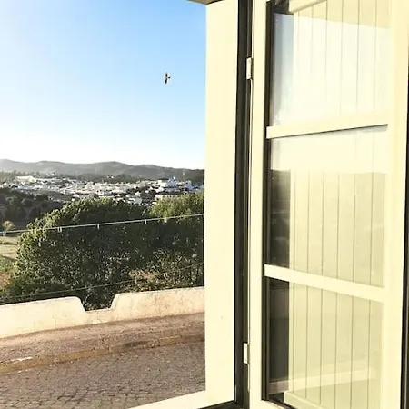 White Hut Hotel Aljezur